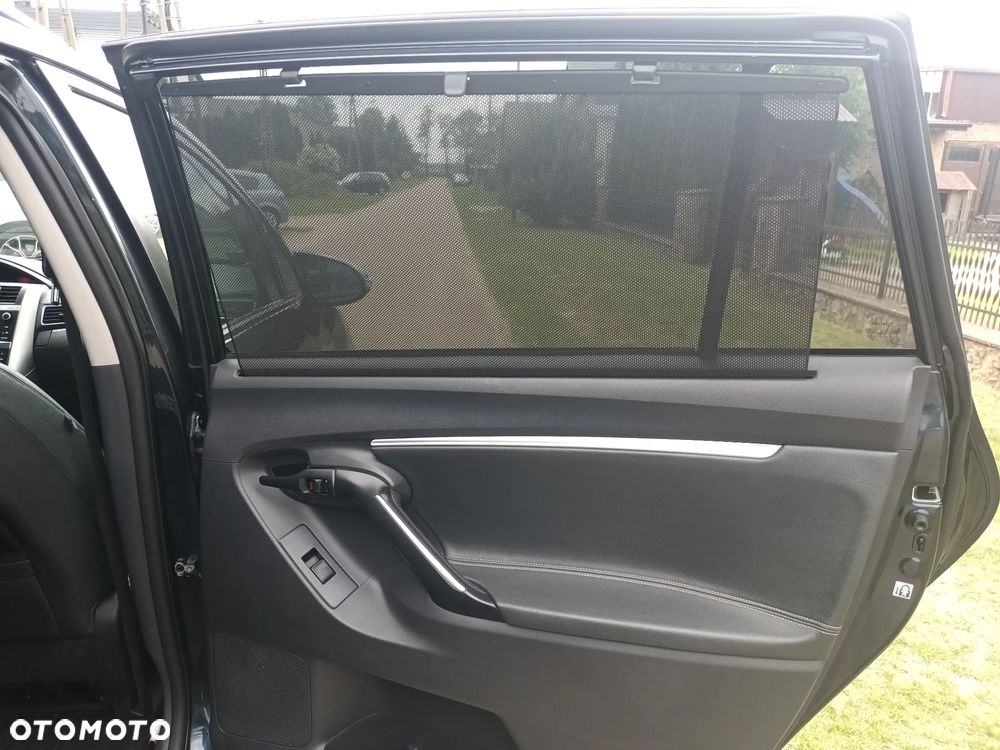 Toyota Verso 1.8 Prestige 7os EU6 - 17