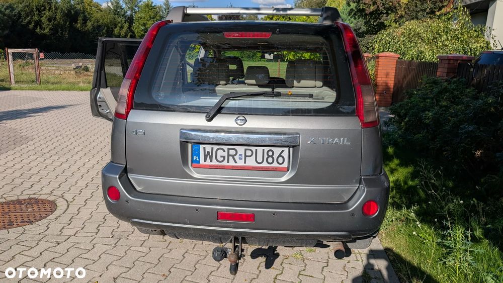 Nissan X-Trail 2.2 dCi 4x4 Columbia - 4