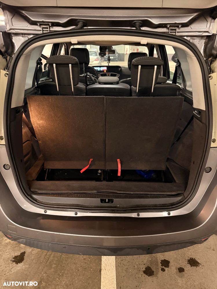 Renault Grand Scenic dCi 160 FAP Dynamique - 12