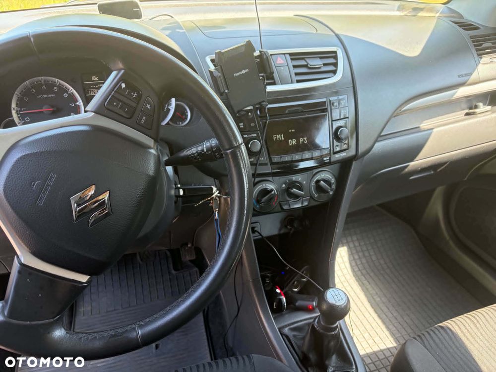 Suzuki Swift - 13