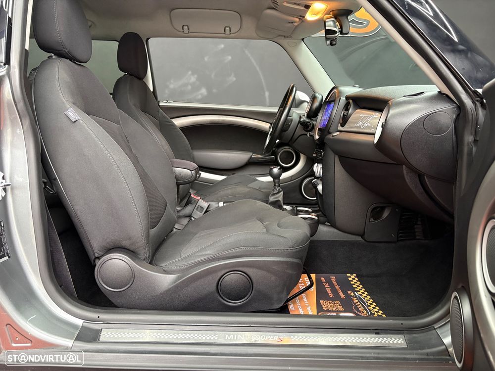MINI 3 Portas Cooper S - 33