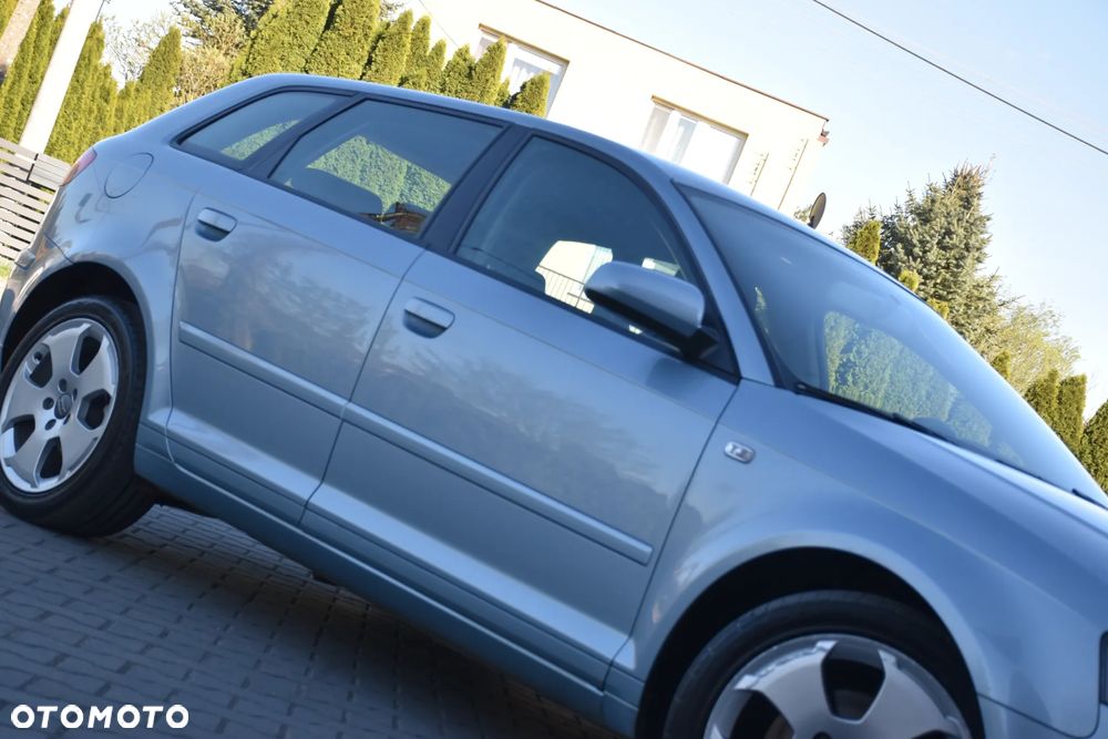 Audi A3 Sportback 2.0 TDI Ambiente - 37