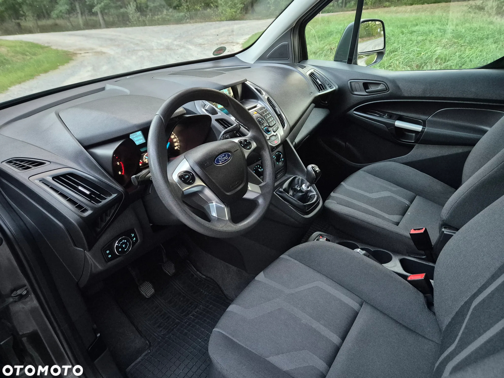 Ford Tourneo Connect 1.6 TDCi Trend - 17