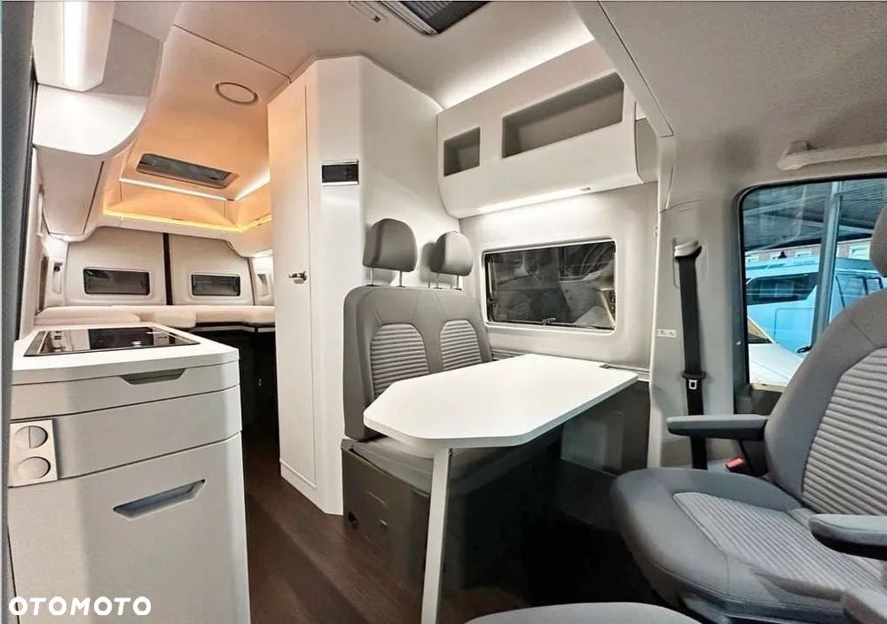 Volkswagen California - 11