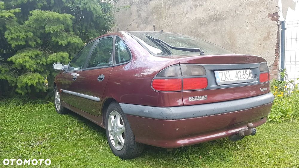 Renault Laguna - 1