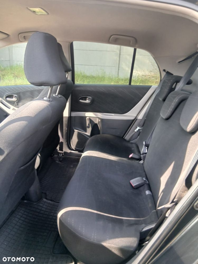 Toyota Yaris 1.3 Luna - 11
