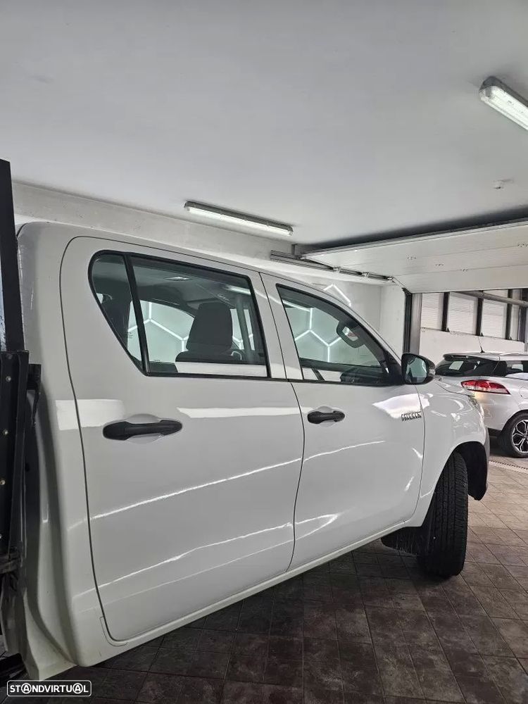 Toyota Hilux 2.4 D-4D 4WD CD CM - 44