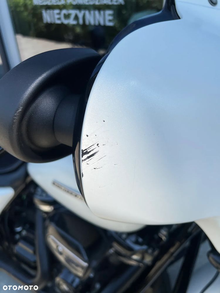 Harley-Davidson Touring Street Glide - 13