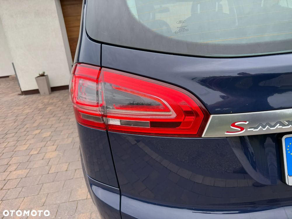 Ford S-Max - 19