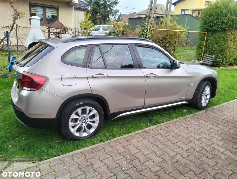 BMW X1 xDrive20d - 16