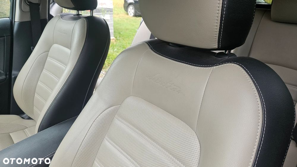 Toyota Avensis 1.8 Selection - 19