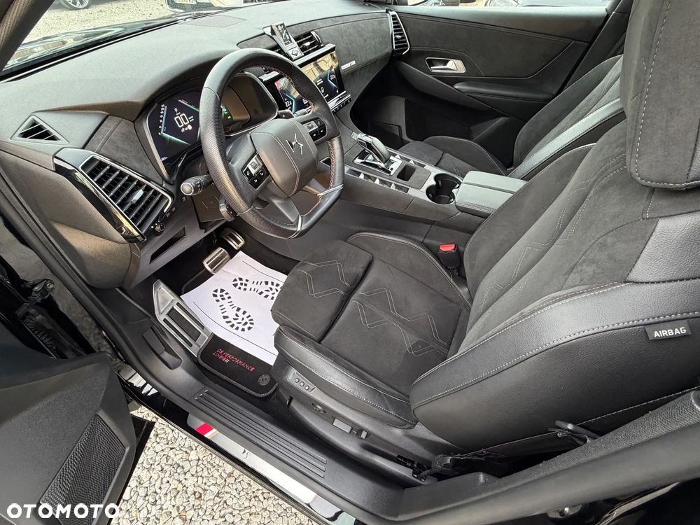 DS Automobiles DS 7 Crossback 1.6 E-Tense Performance Line + - 26