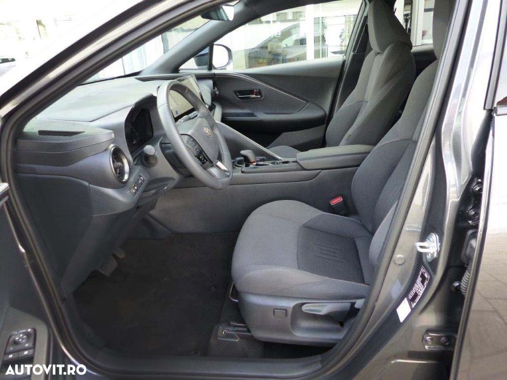 Toyota C-HR 1.8 Hybrid Team Deutschland - 7