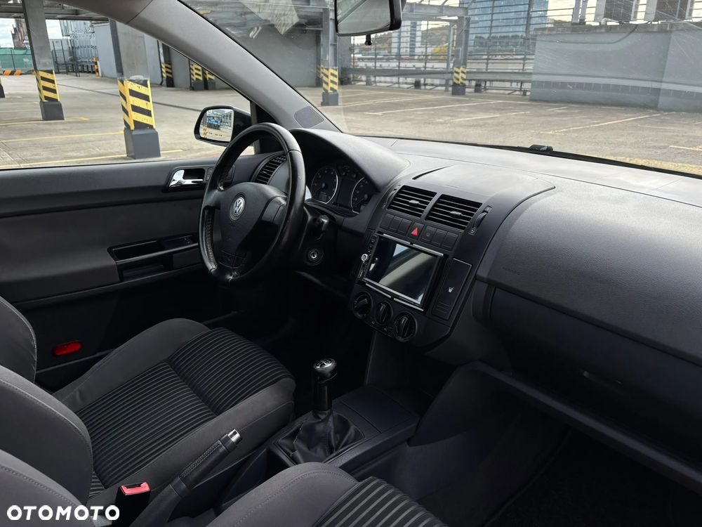 Volkswagen Polo 1.4 - 16