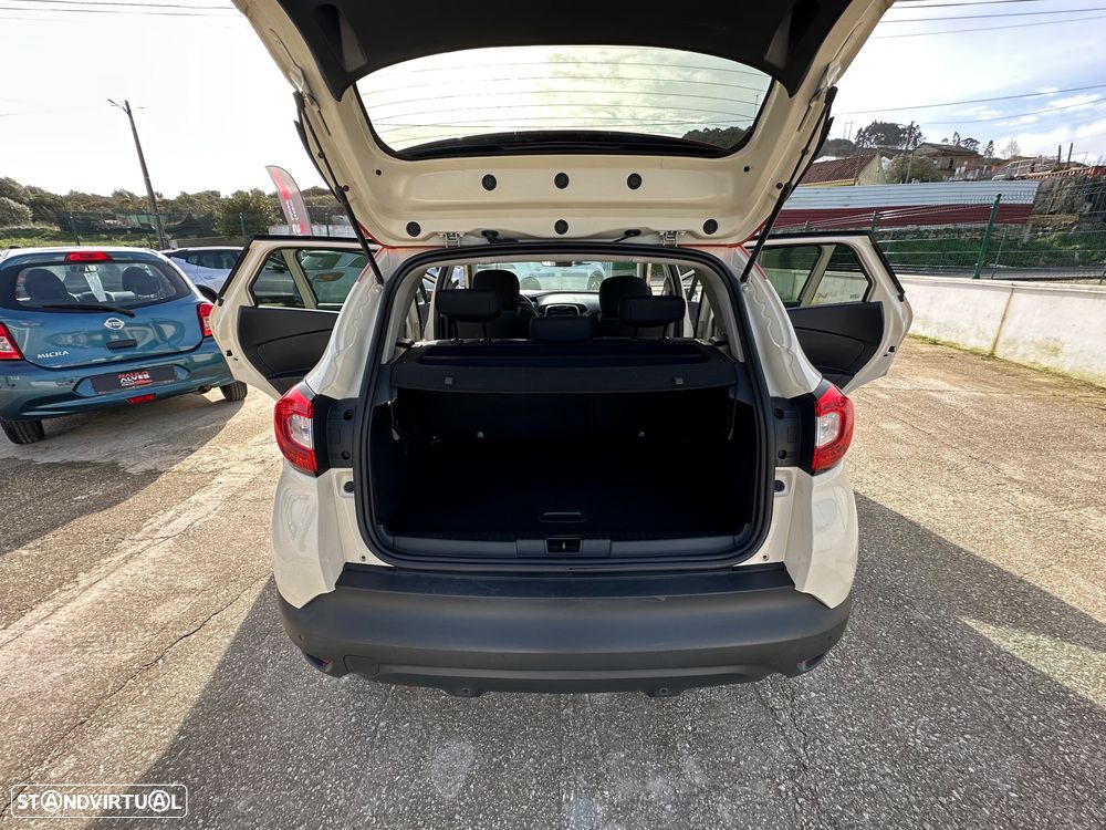 Renault Captur 0.9 TCE Exclusive - 24