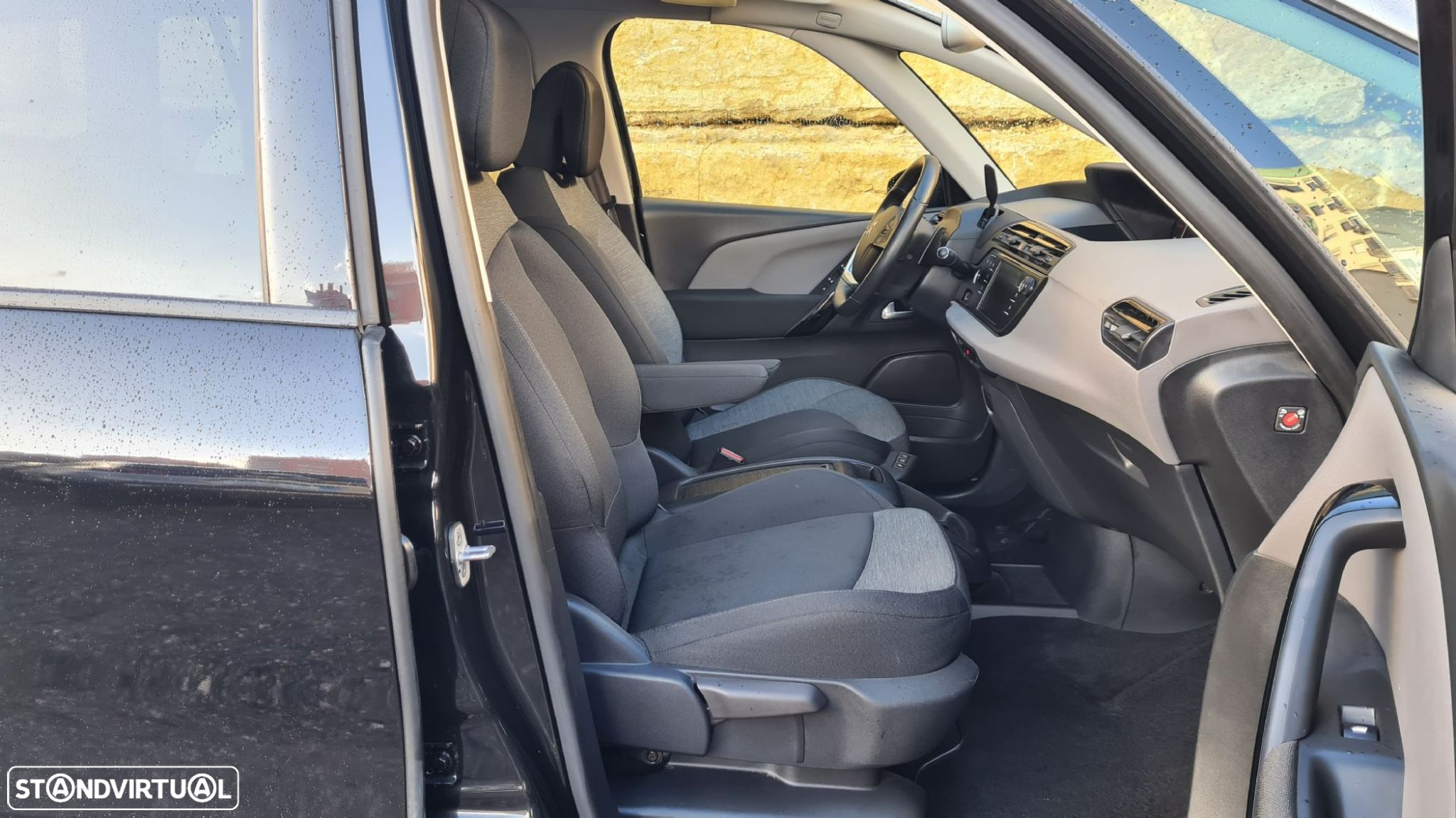 Citroën C4 Grand Picasso - 37