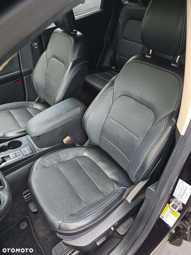 Ford Escape 2.0 EcoBoost AWD Titanium - 6