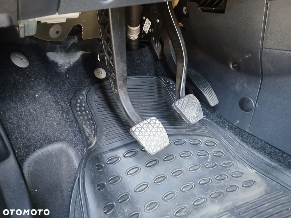 Opel Meriva 1.4 Essentia - 15