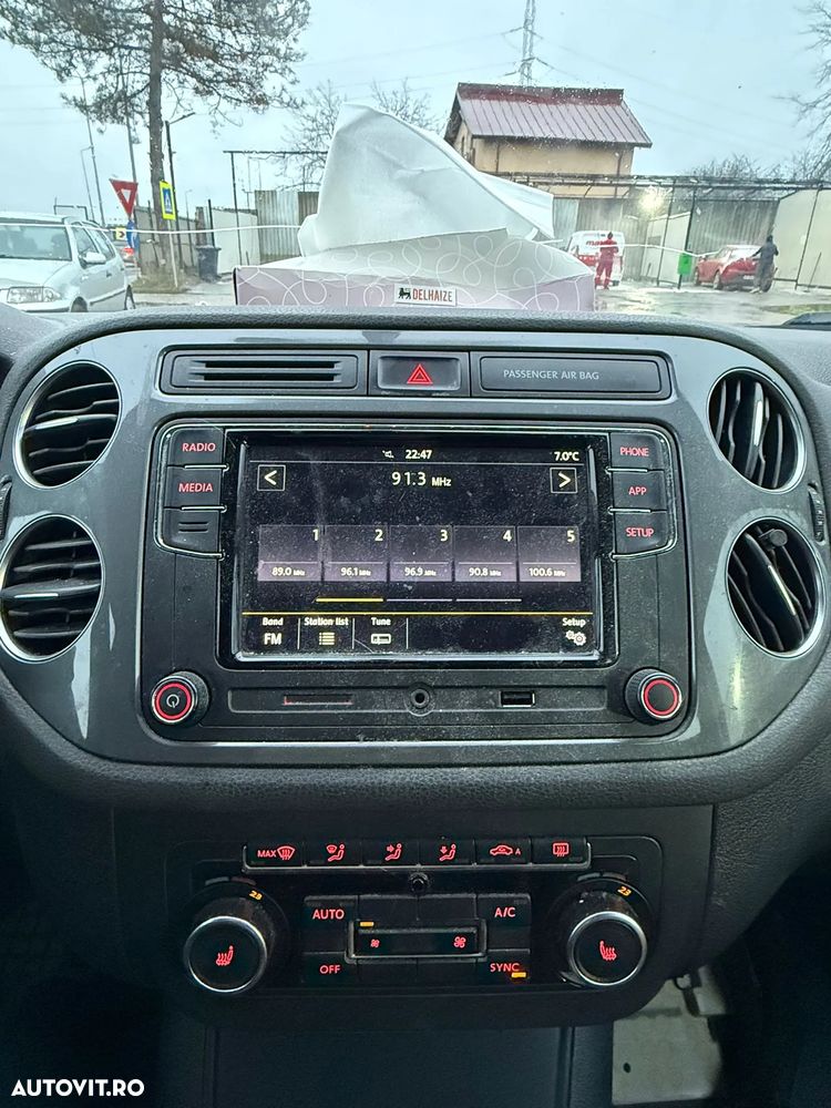 Volkswagen Tiguan 2.0 TDI 4Motion DSG Track & Field - 1