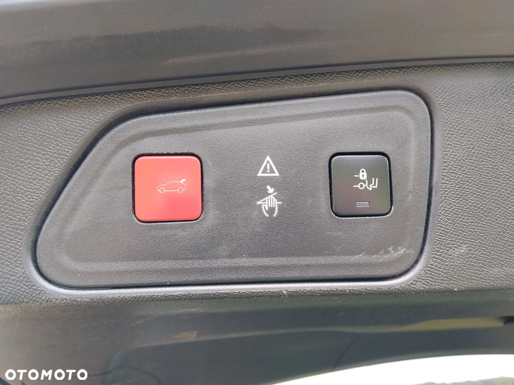 Peugeot 3008 1.6 THP Active S&S EAT6 - 36