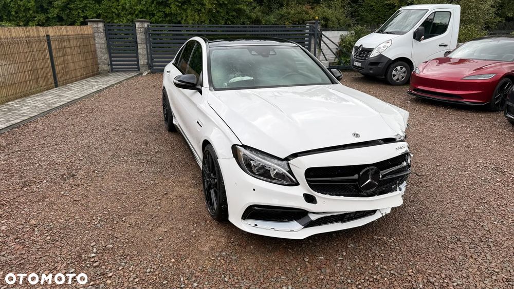 Mercedes-Benz Klasa C AMG 63 - 2
