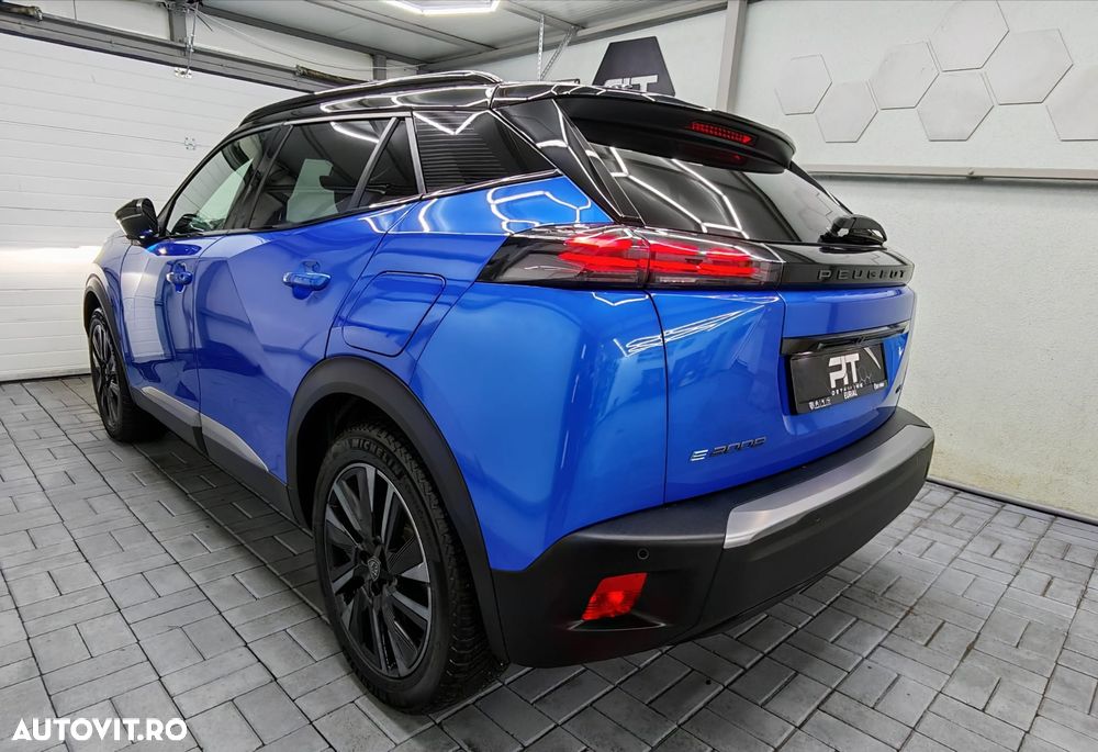 Peugeot 2008 54 kWh GT - 11