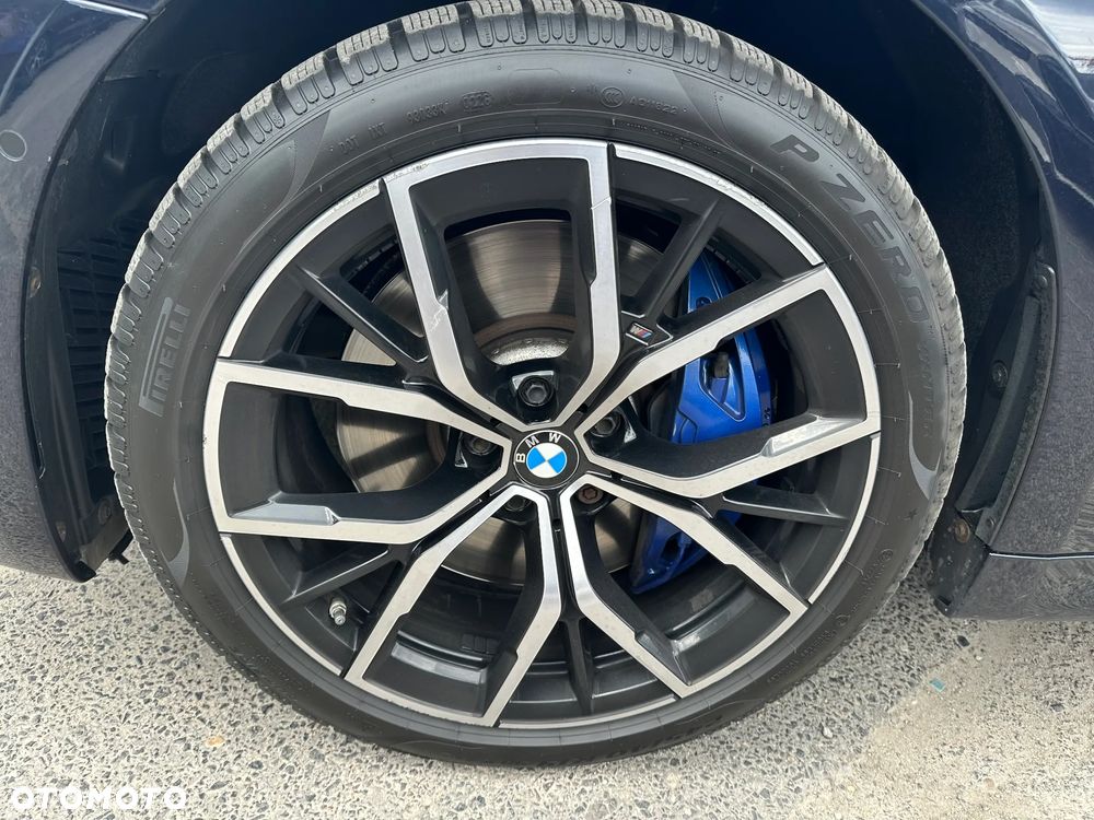 BMW Seria 5 540d xDrive mHEV M Sport sport - 26