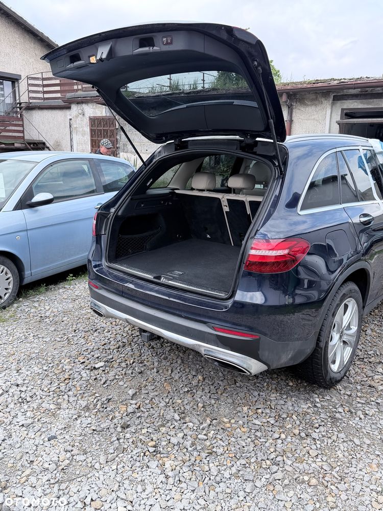 Mercedes-Benz GLC 300 4-Matic - 3