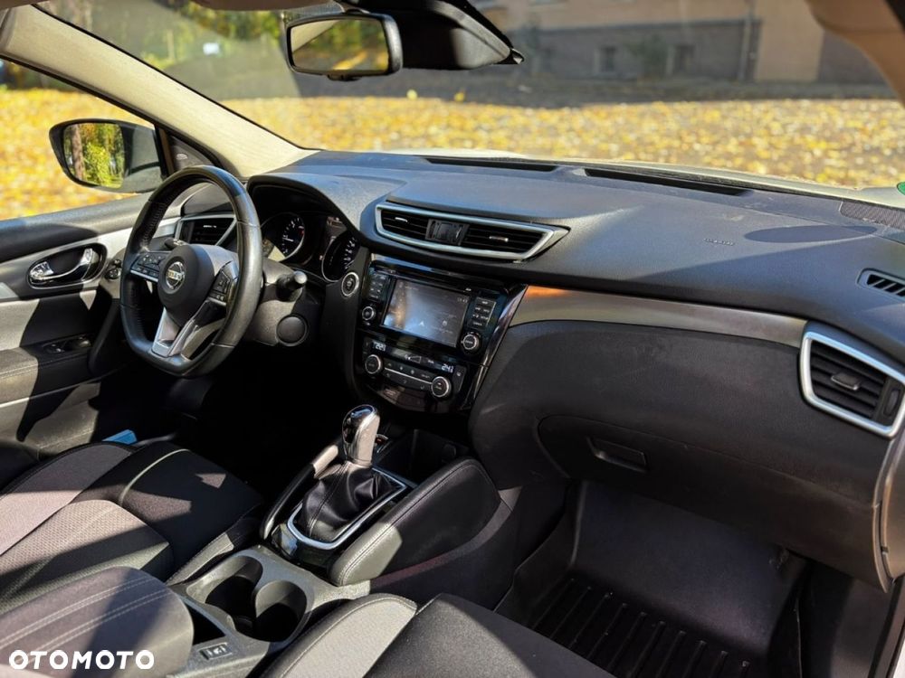 Nissan Qashqai 1.6 DCi Xtronic ACENTA - 33