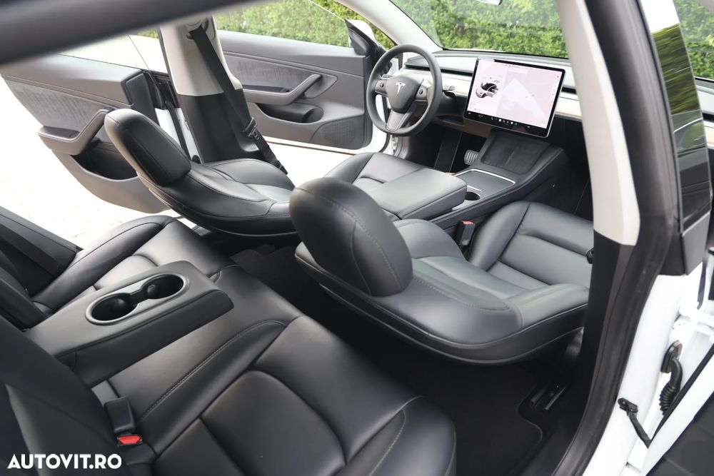 Tesla Model 3 Langstreckenbatterie Allradantrieb Dual Motor - 16