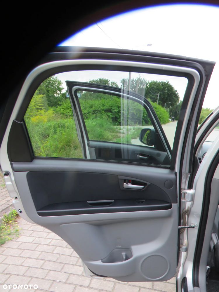 Suzuki SX4 1.6 VVT 4x2 Comfort - 11