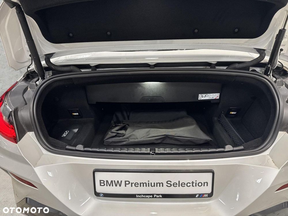 BMW Seria 8 840i - 22