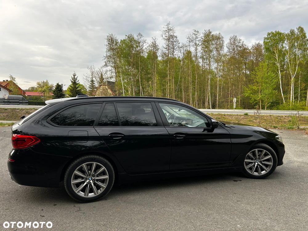 BMW Seria 5 520d xDrive - 5