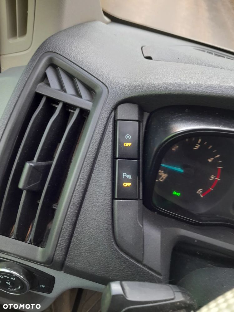 Ford Transit - 11