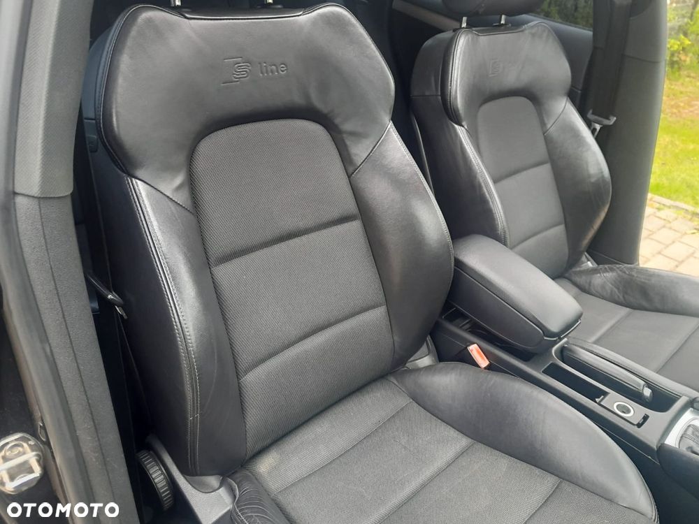 Audi A3 Sportback 2.0 TDI DPF S tronic S line Sportpaket - 23