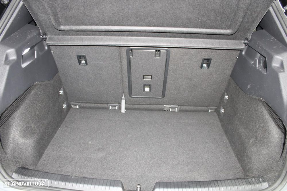 VW ID.3 Pro Performance - 9