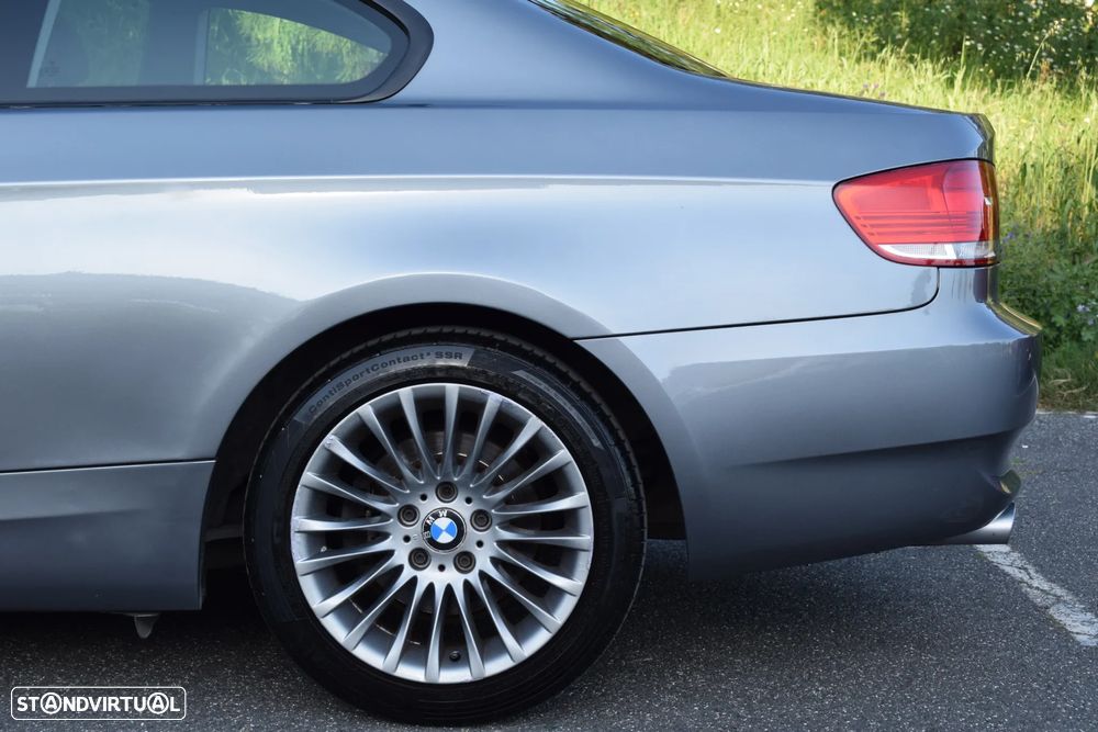 BMW 320 d Coupe Auto - 11