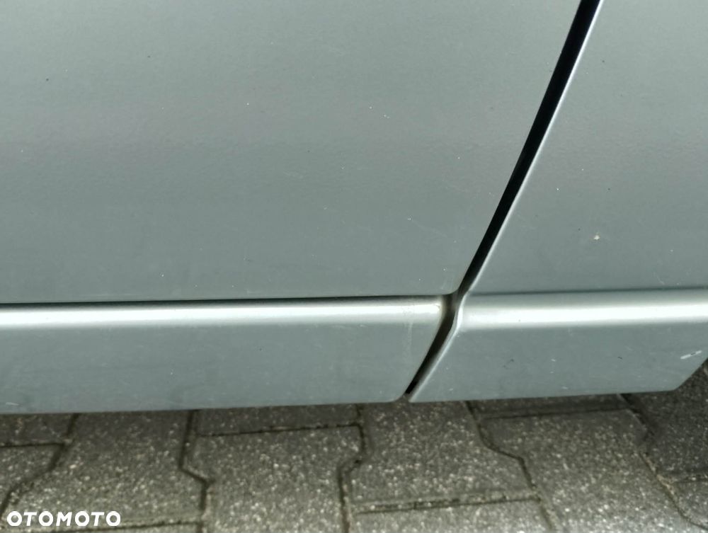 Ford Focus Ghia - 14