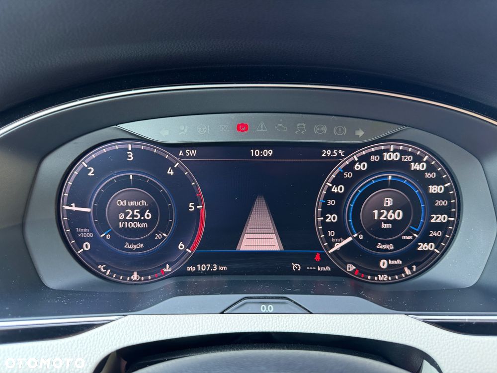 Volkswagen Passat 2.0 TDI SCR Comfortline - 24