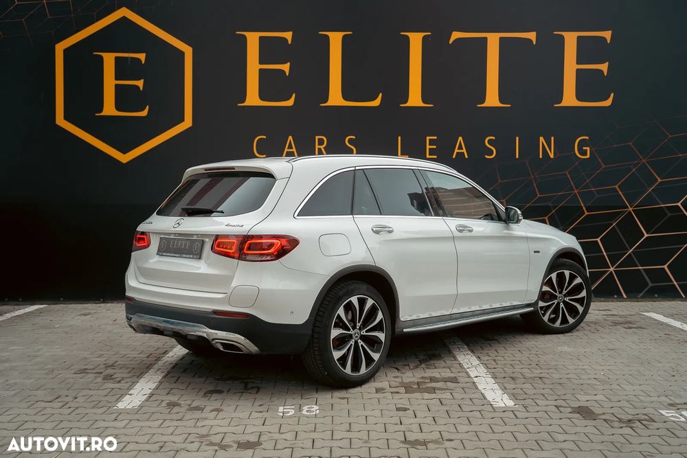 Mercedes-Benz GLC 300 e 4MATIC - 11
