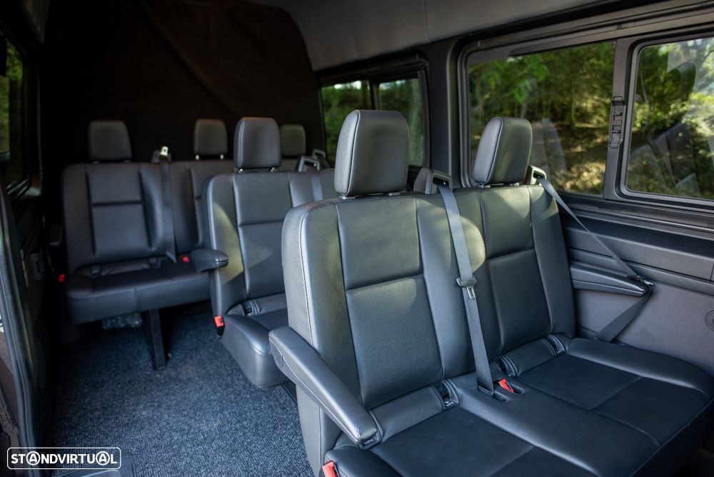 Mercedes-Benz Sprinter - 12