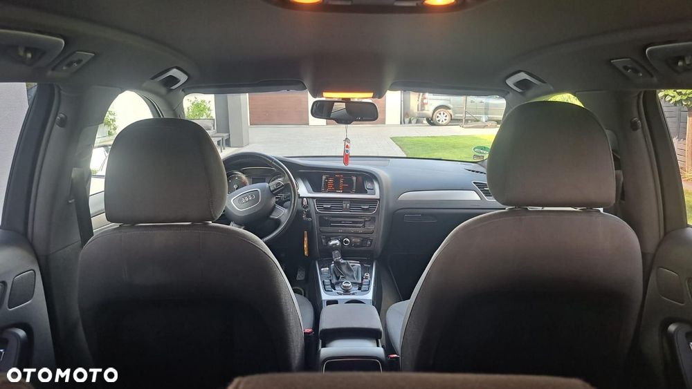 Audi A4 Avant - 8