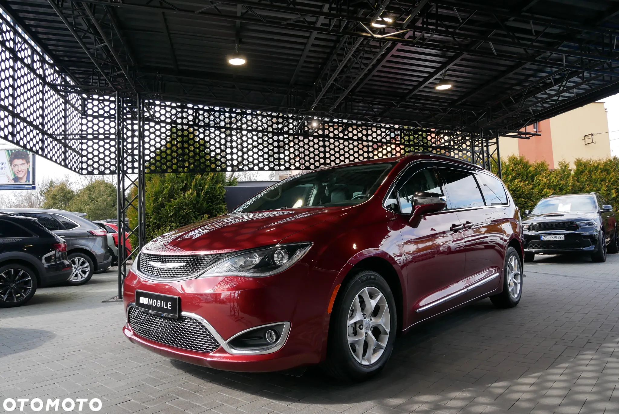 Chrysler Pacifica - 1