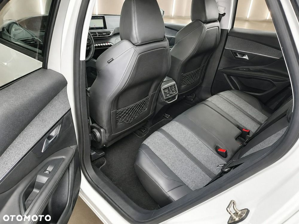 Peugeot 3008 - 13