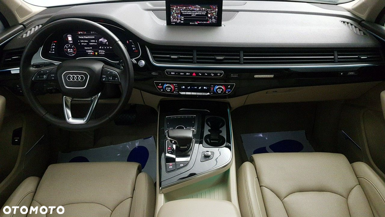 Audi Q7 - 17