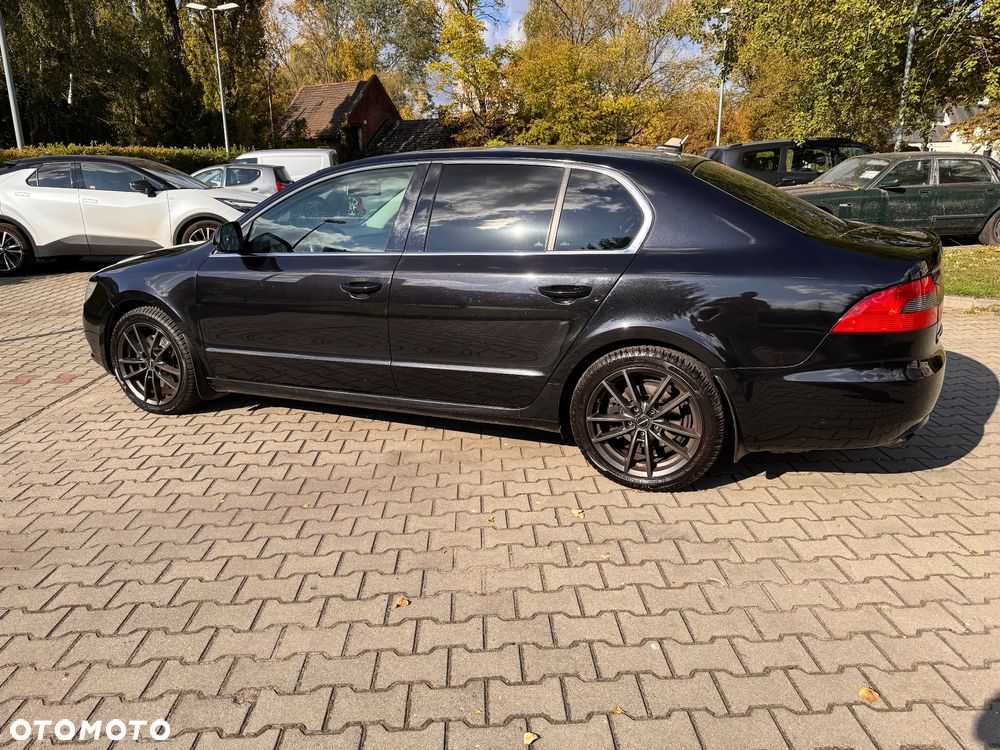 Skoda Superb 2.0 TDI Comfort DSG - 5