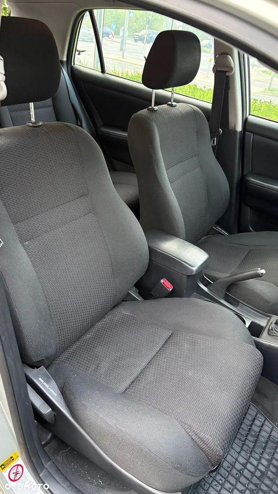 Toyota Corolla 1.6 VVT-i Terra Polaris - 16