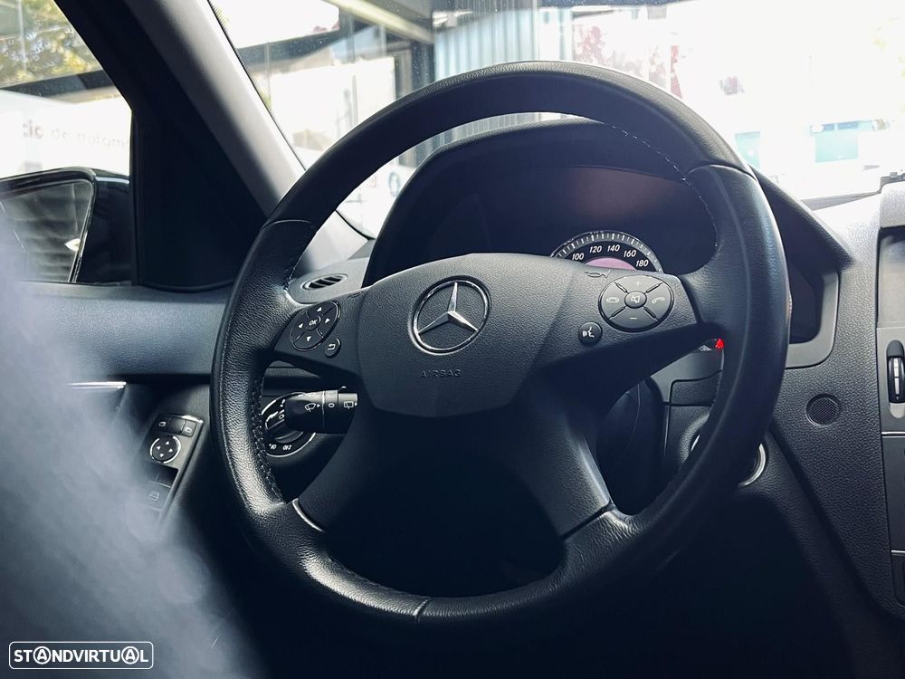 Mercedes-Benz C 220 CDi Avantgarde BlueEfficiency - 22