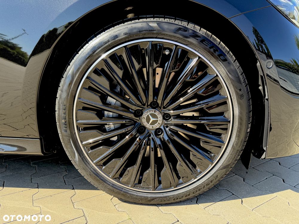 Mercedes-Benz Klasa E 220 d 4-Matic AMG - 12