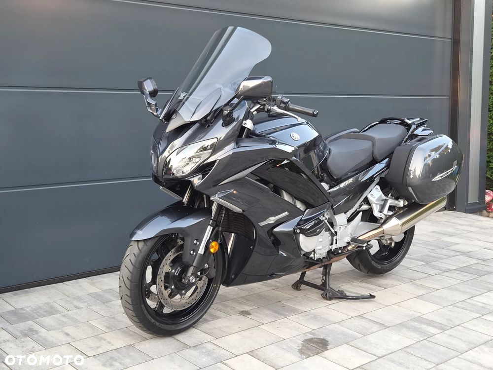 Yamaha FJR - 22